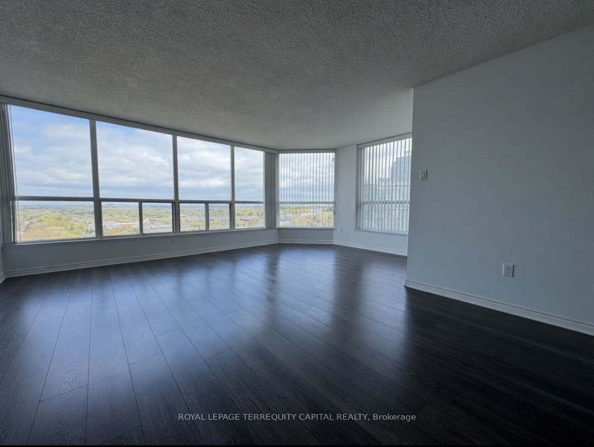 7300 Yonge Street 1407, Vaughan, ON L4J 7Y5
