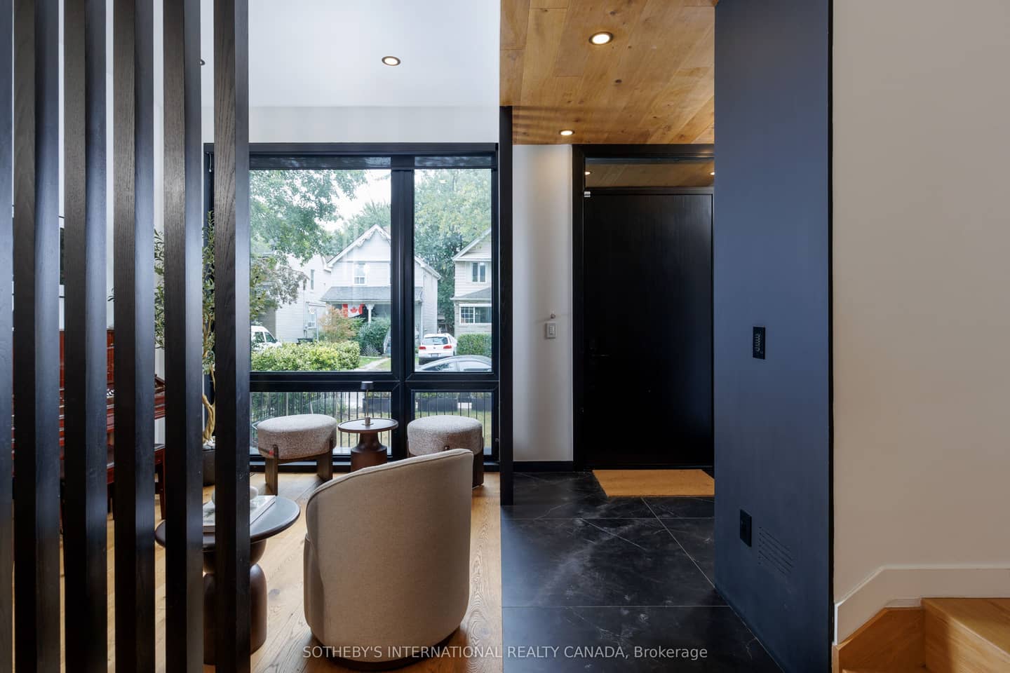 34 Hastings Avenue, Toronto, ON M4L 2L2