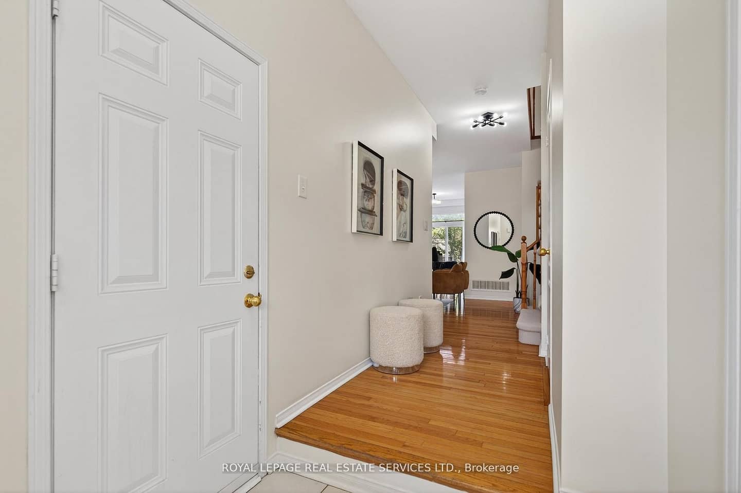 2307 Stone Glen Crescent, Oakville, ON L6M 0C9