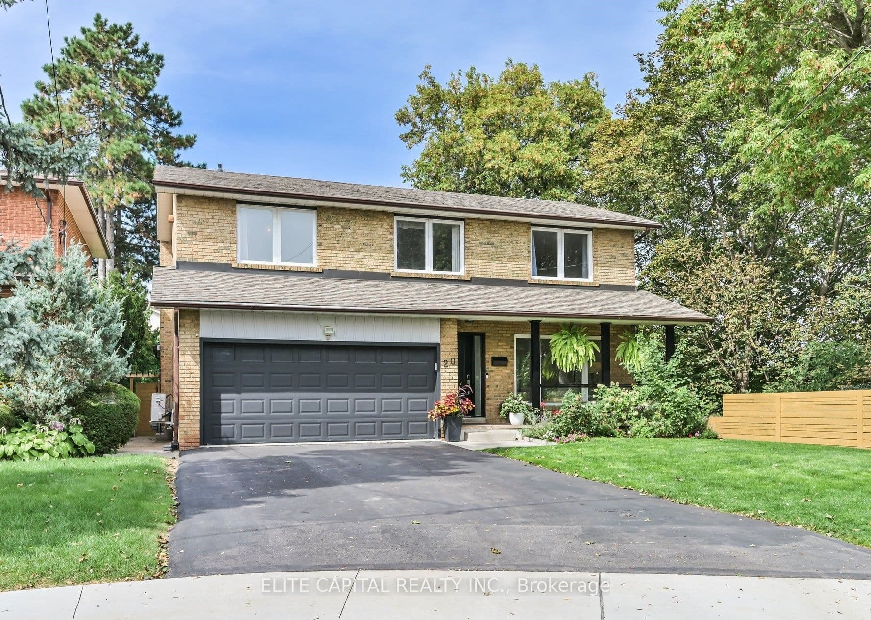 20 Raymore Drive, Toronto, ON M9P 1W5