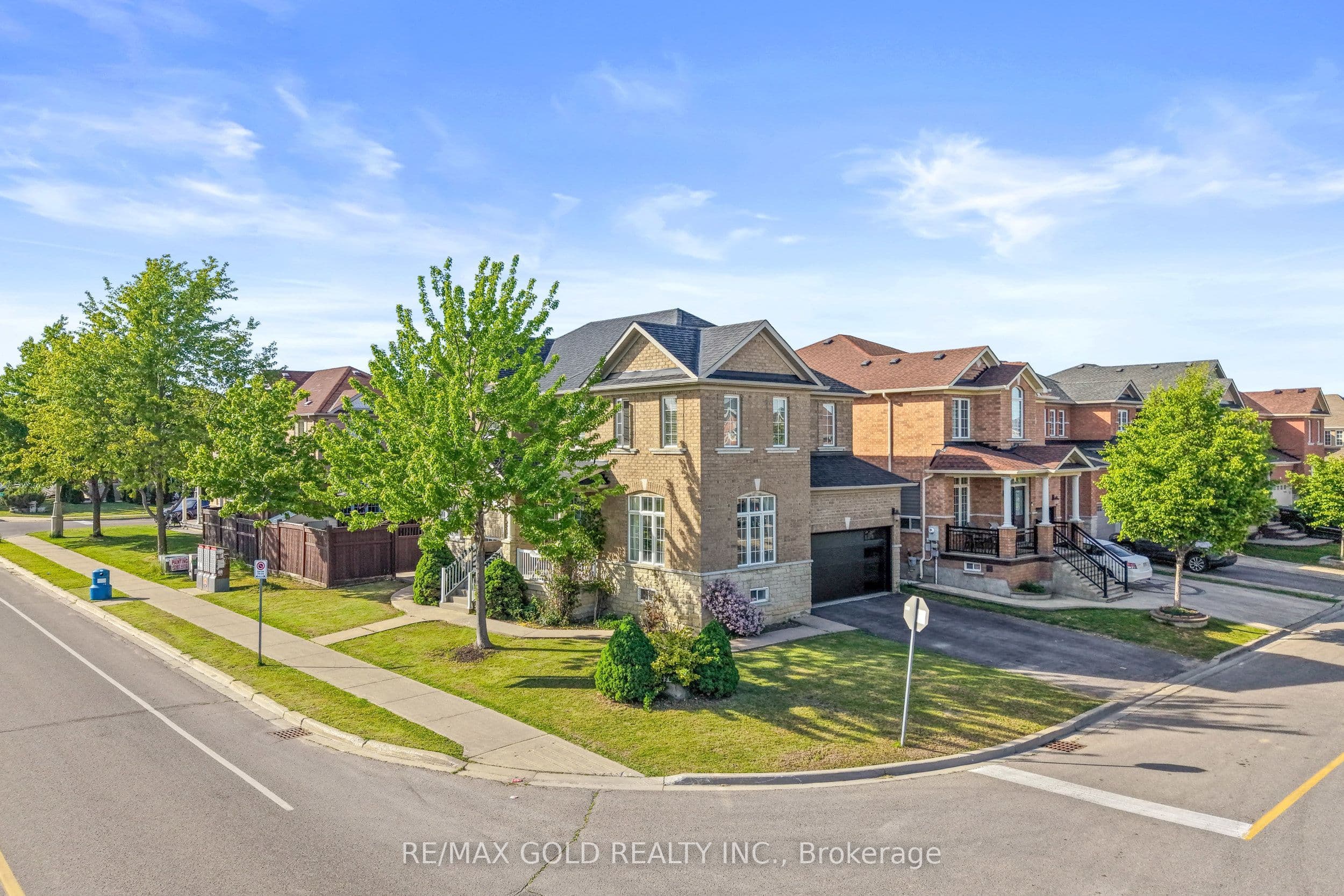 261 Mountainash Road, Brampton, ON L6R 3M3