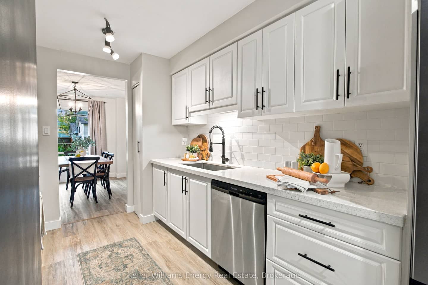 155 Glovers Road 61, Oshawa, ON L1G 7A4