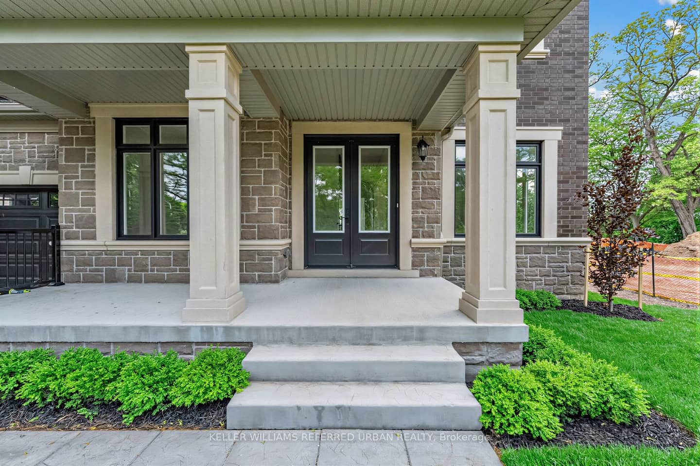 1429 Dundas Crescent, Mississauga, ON L5C 1E8
