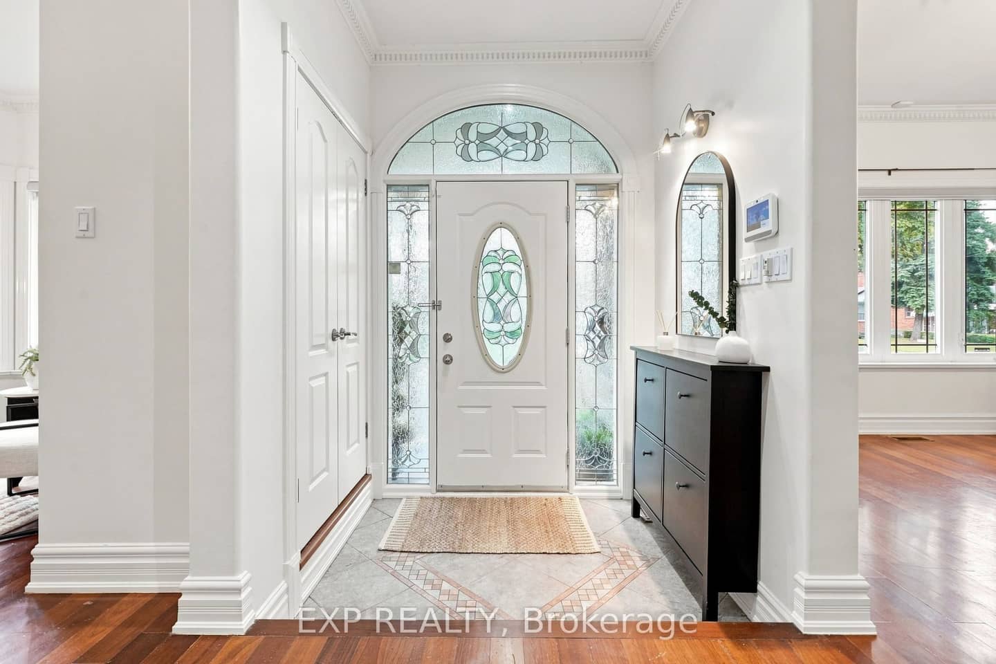 101 Cannon Road, Toronto, ON M8Y 1S2