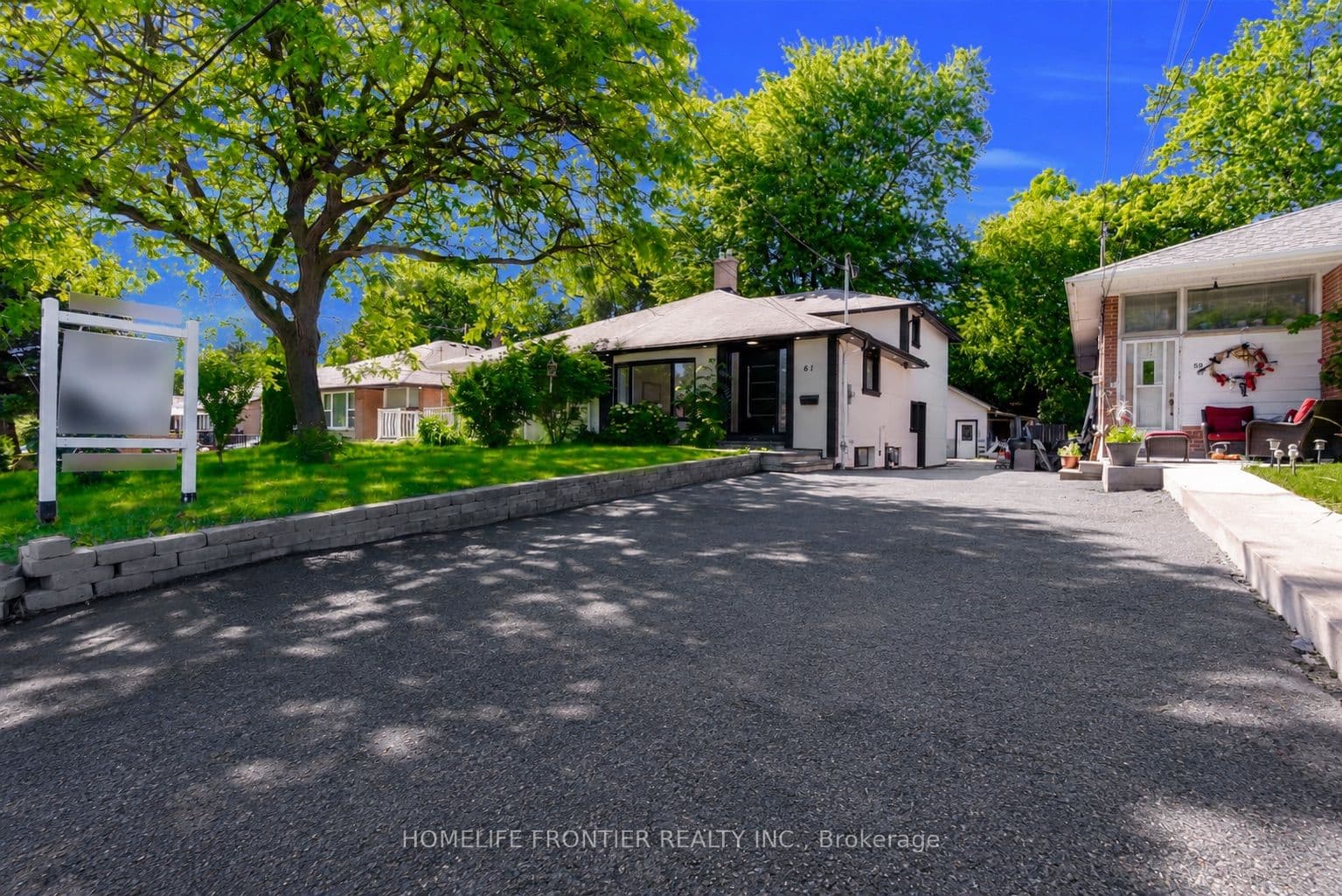 61 Sundial Crescent, Toronto, ON M4A 2J7