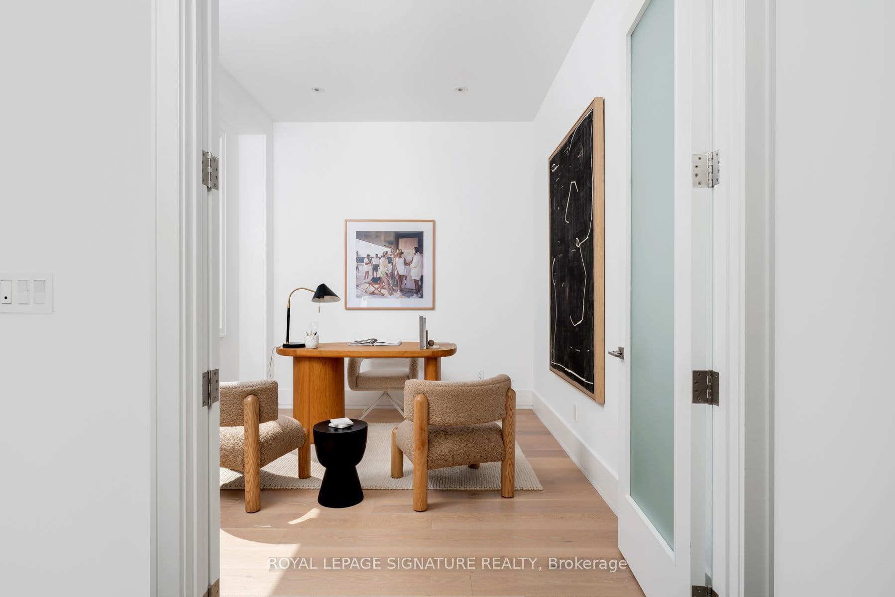 34 Edgecroft Road, Toronto, ON M8Z 2B6