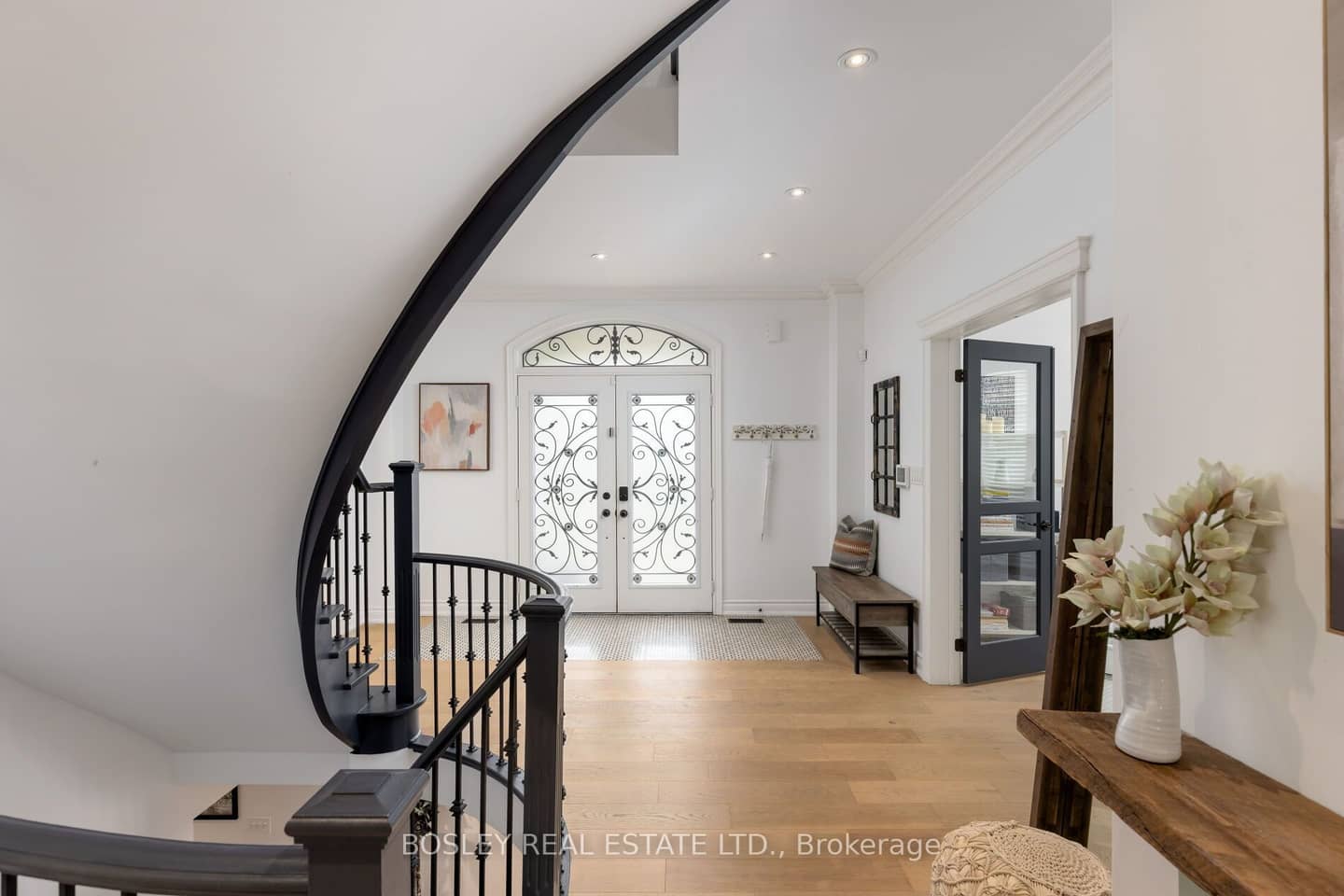 1 Heritage Estates Road, Vaughan, ON L6A 4J7