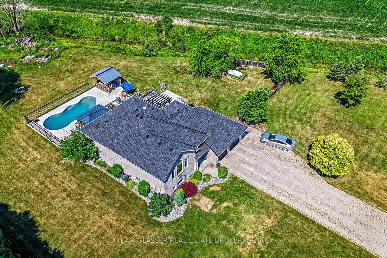 23999 Mayfair Road, Adelaide Metcalfe, ON N7G 3H4