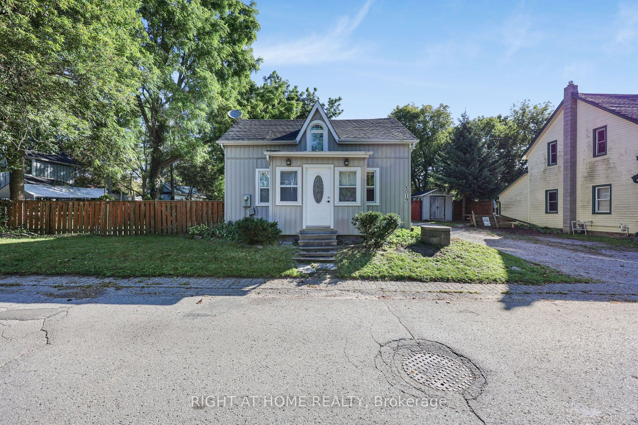 5019 Wixson Street, Pickering, ON L1Y 1B5