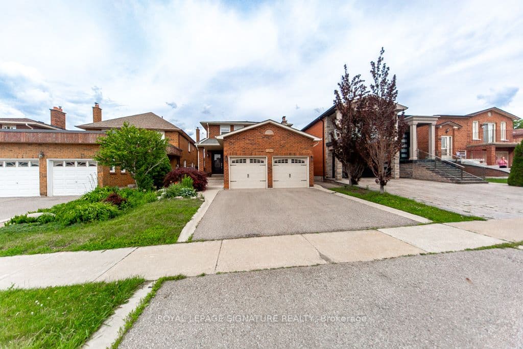 154 Oliver Lane, Vaughan, ON L6A 1A9