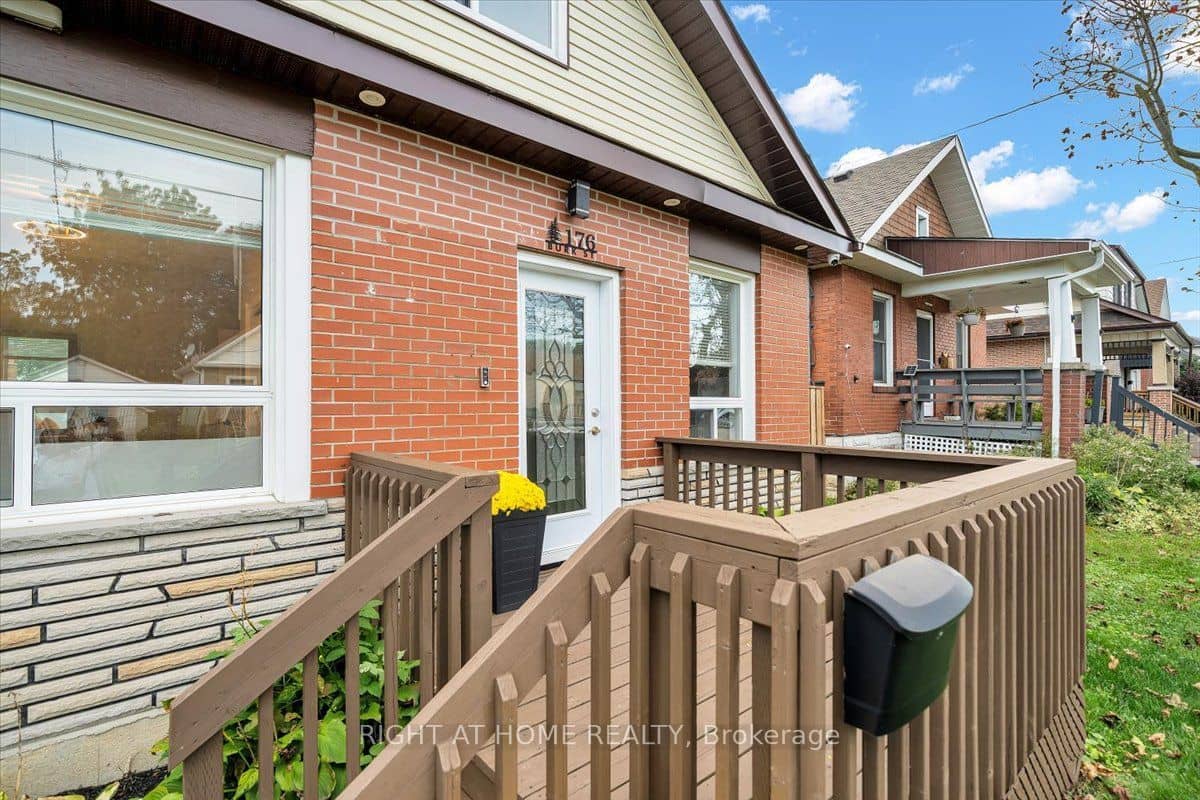 176 Burk Street, Oshawa, ON L1J 4C3