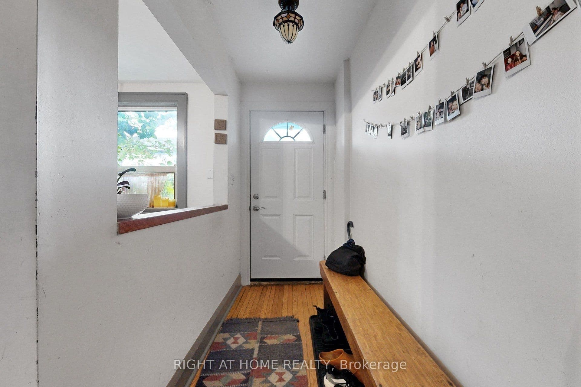 262 Lippincott Street, Toronto, ON M5S 2P5