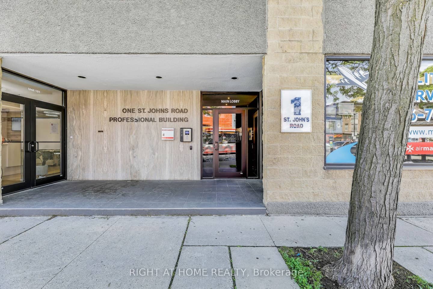 1 St Johns Road 504, Toronto, ON M6P 1T7