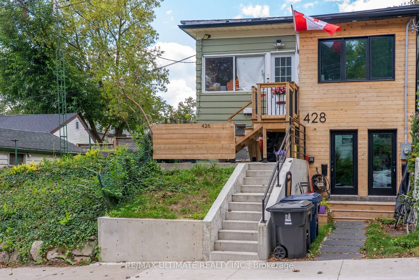 426 Woodfield Road, Toronto, ON M4L 2X3