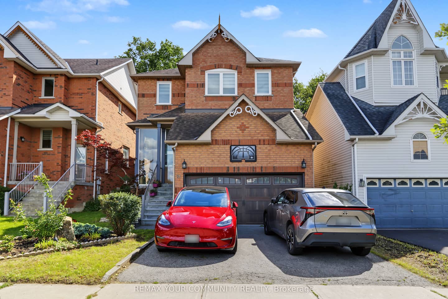 21 English Oak Drive, Richmond Hill, ON L4E 3W1