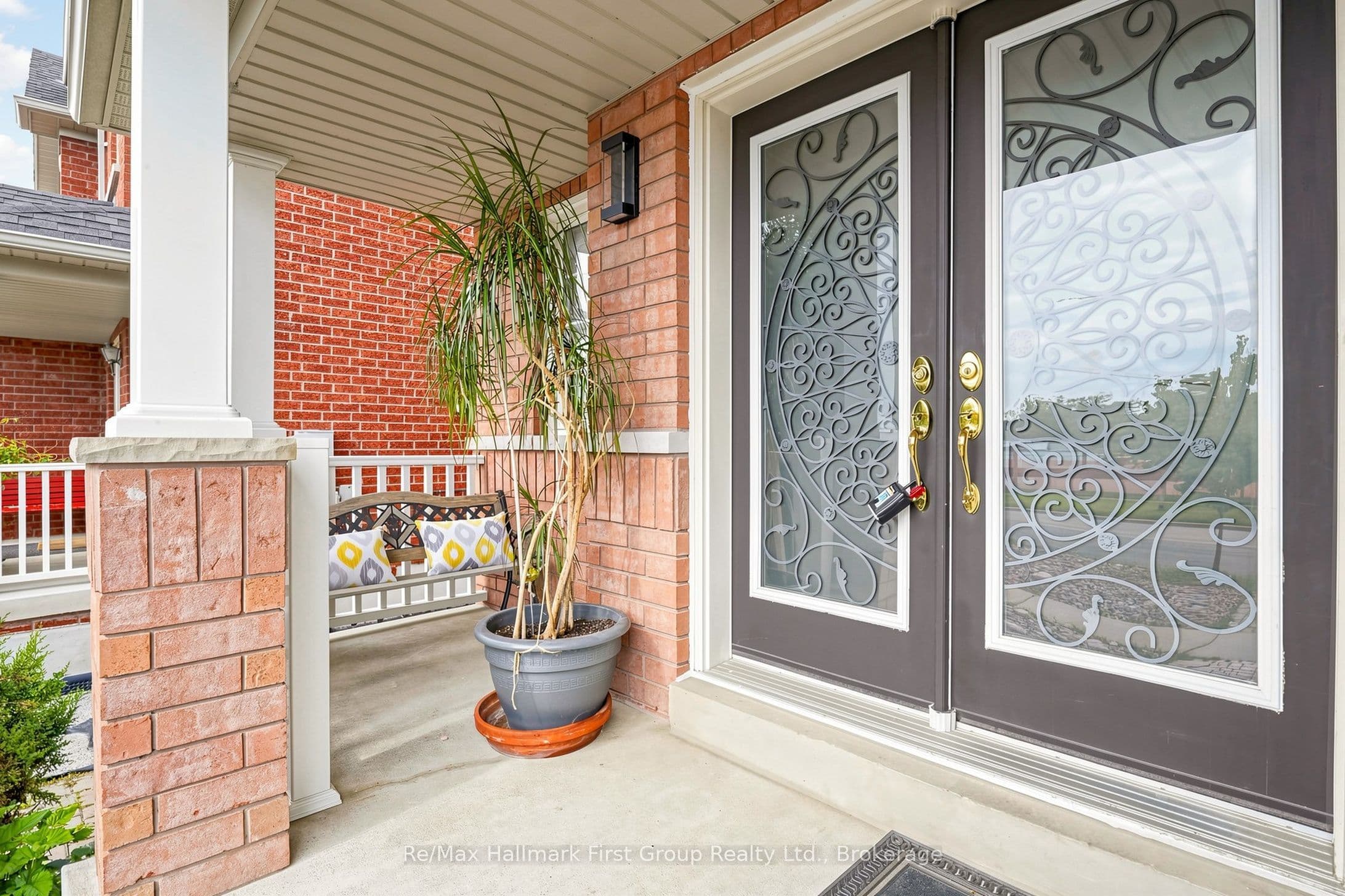 3271 Country Lane, Whitby, ON L1P 1T7