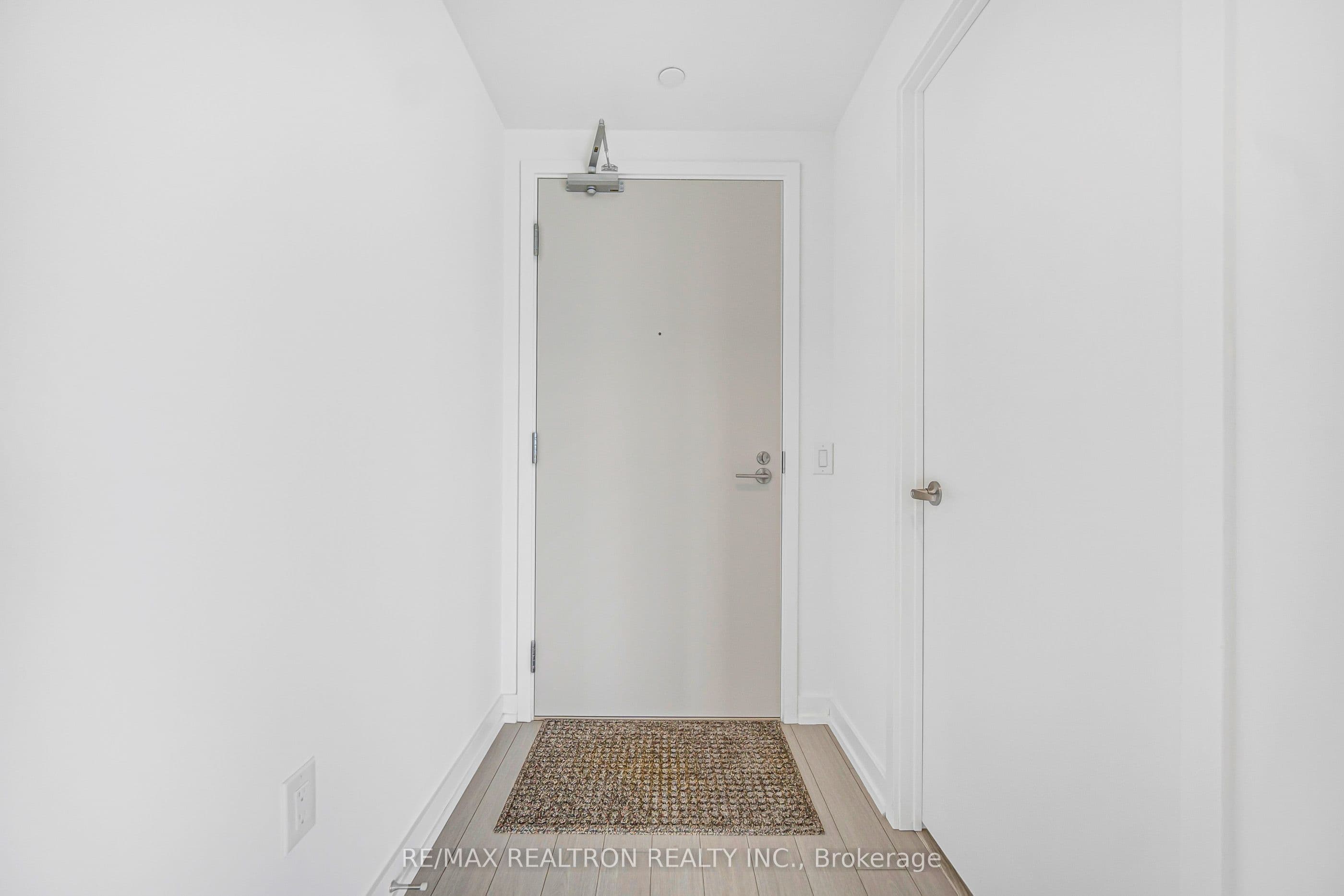 4010 Eglinton Avenue W 1515, Toronto, ON M5V 0X8