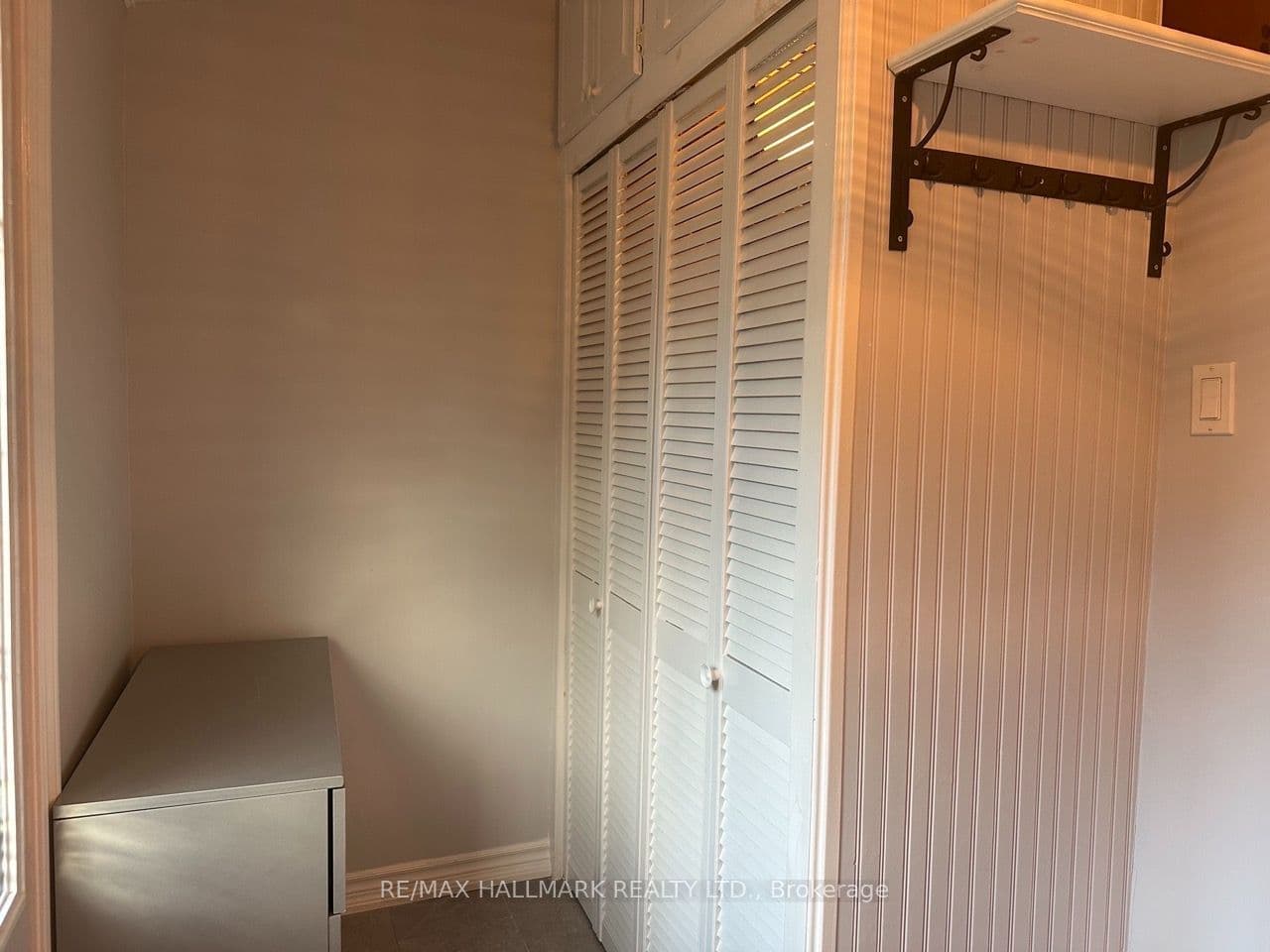 15 Daniels Street, Toronto, ON M8Y 1L6
