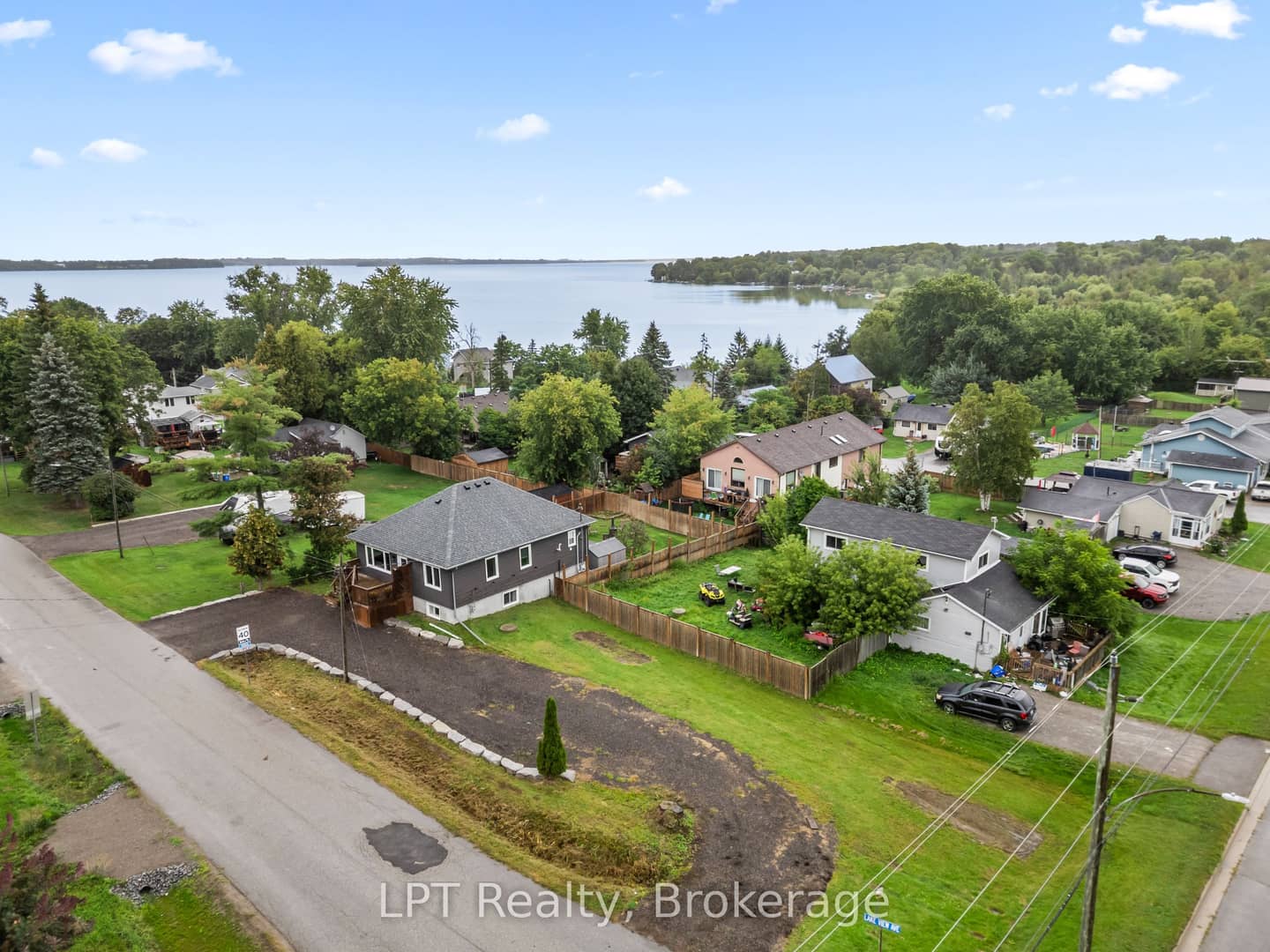 9 Lakeview Avenue, Scugog, ON L0B 1E0
