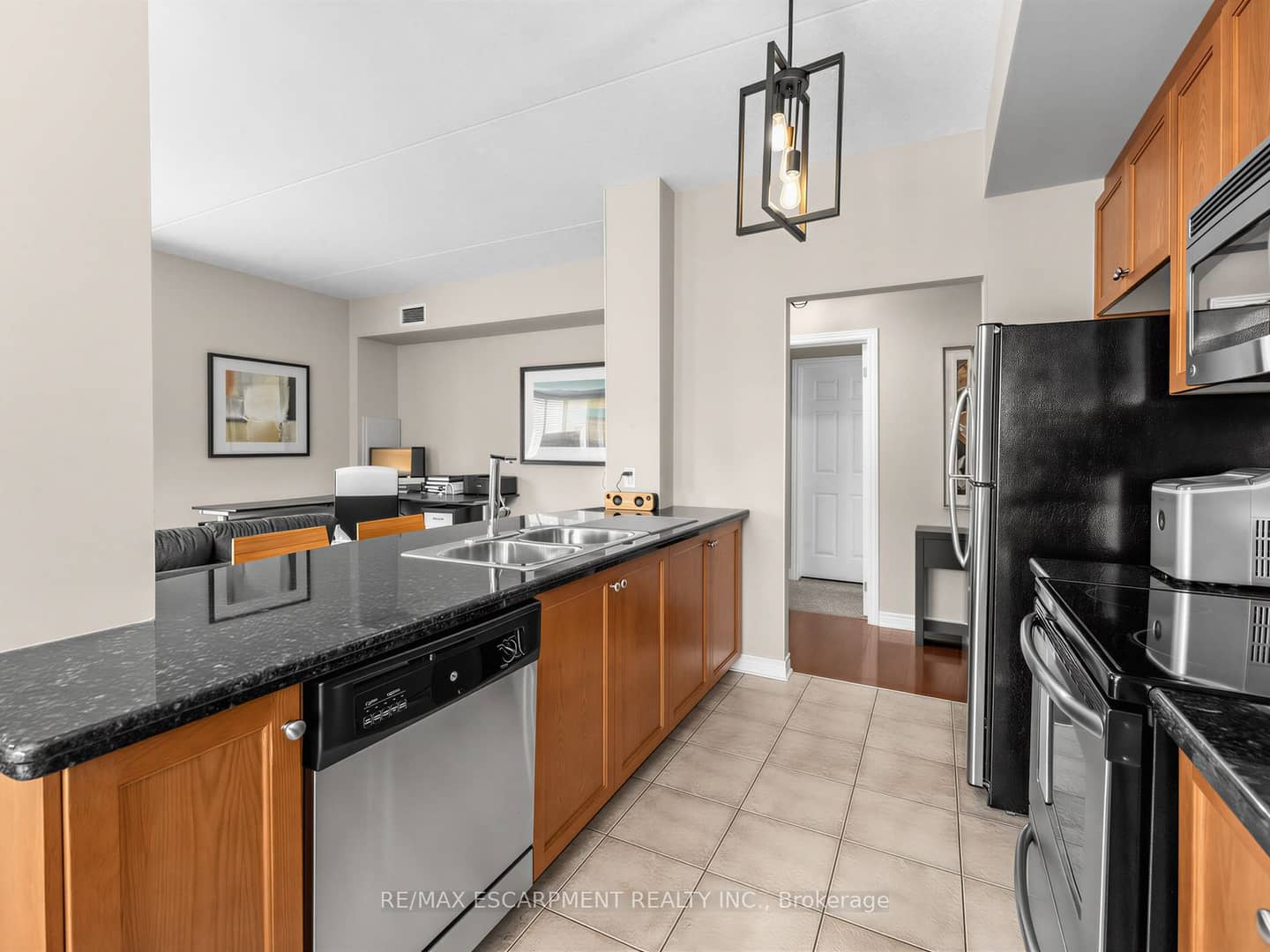 1379 COSTIGAN Road 103, Milton, ON L9T 2K6