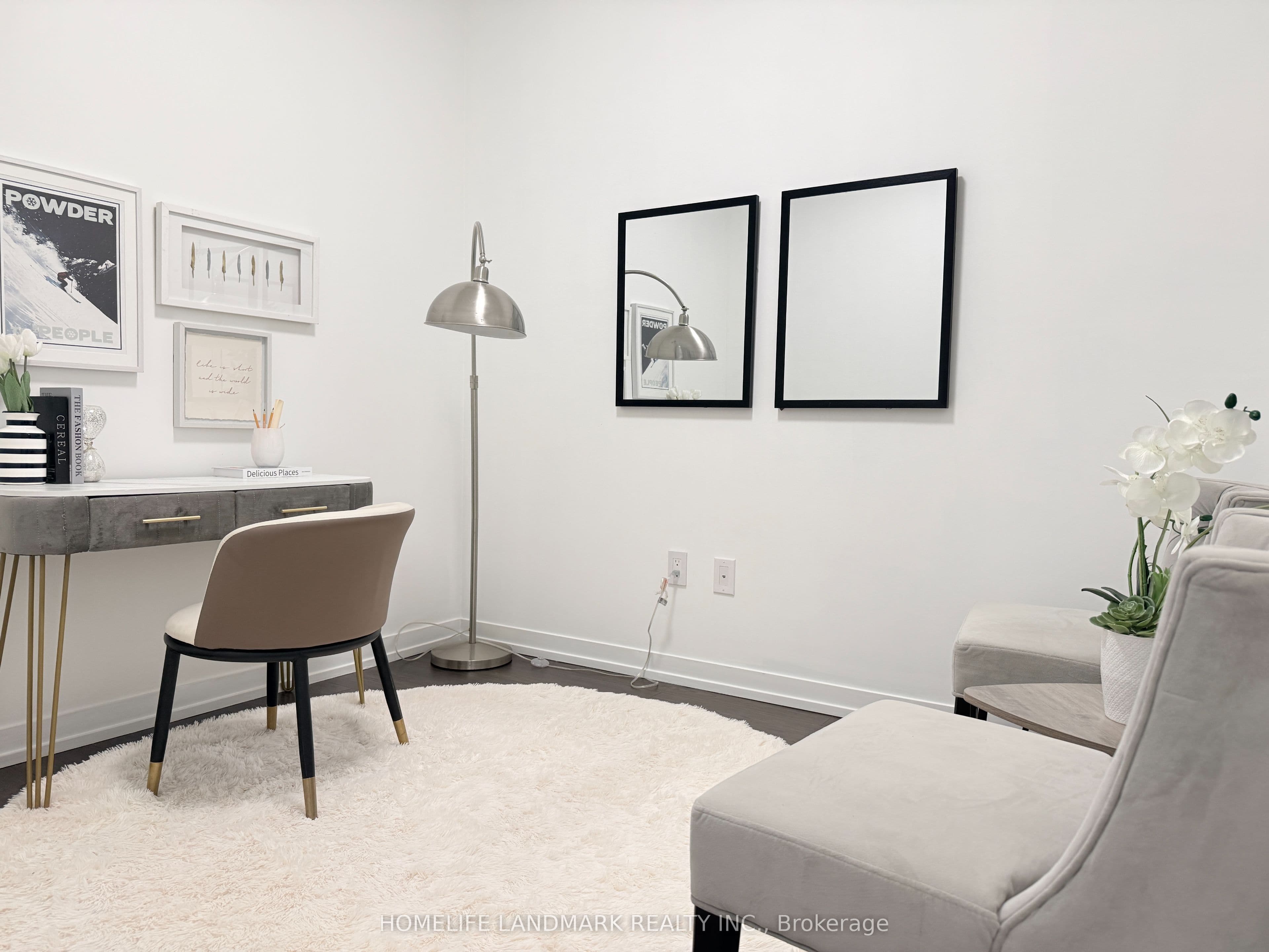 2520 Eglinton Avenue W 1211, Mississauga, ON L5M 0Y4