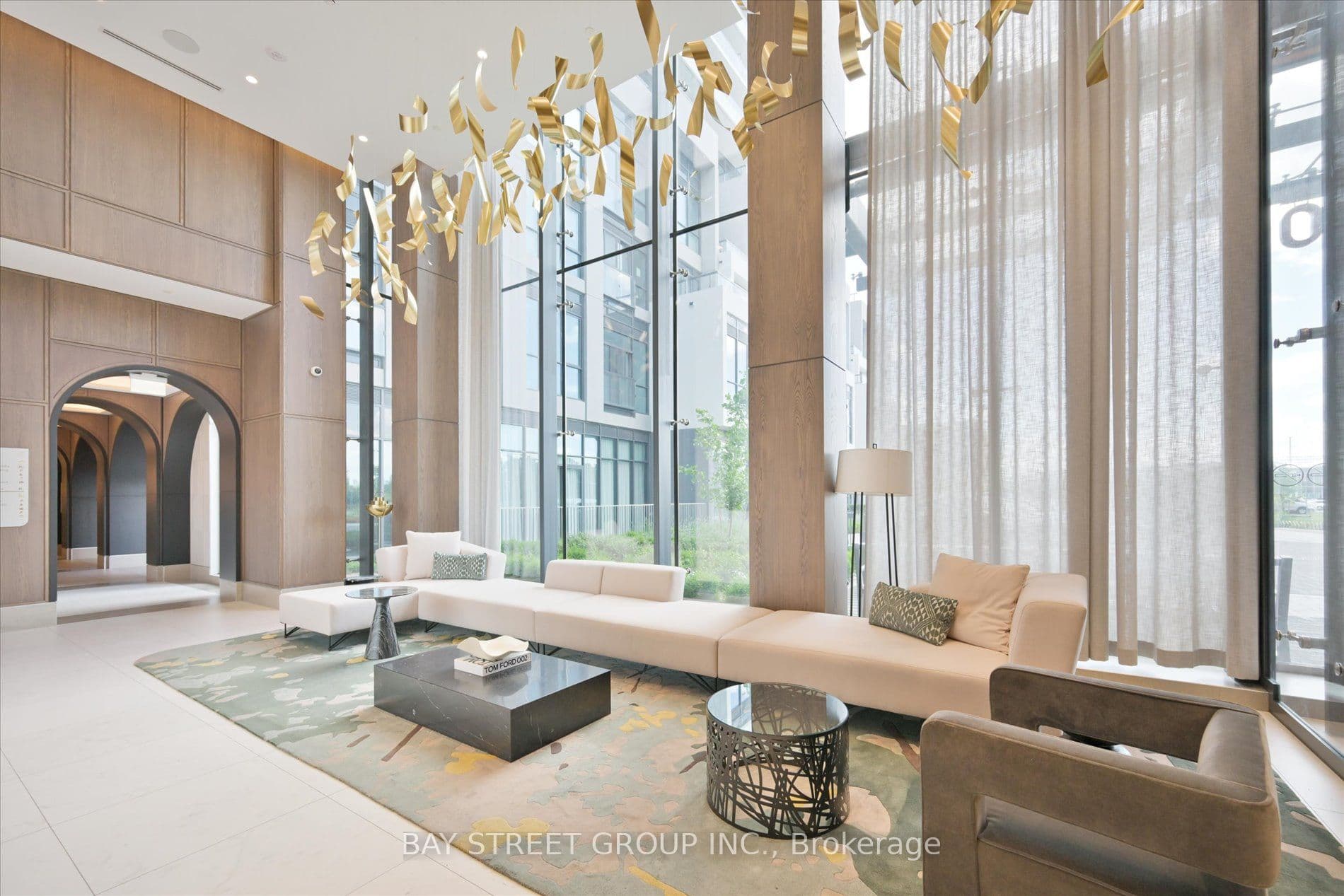 30 Inn On The Park Drive 2707, Toronto, ON M3C 0P8