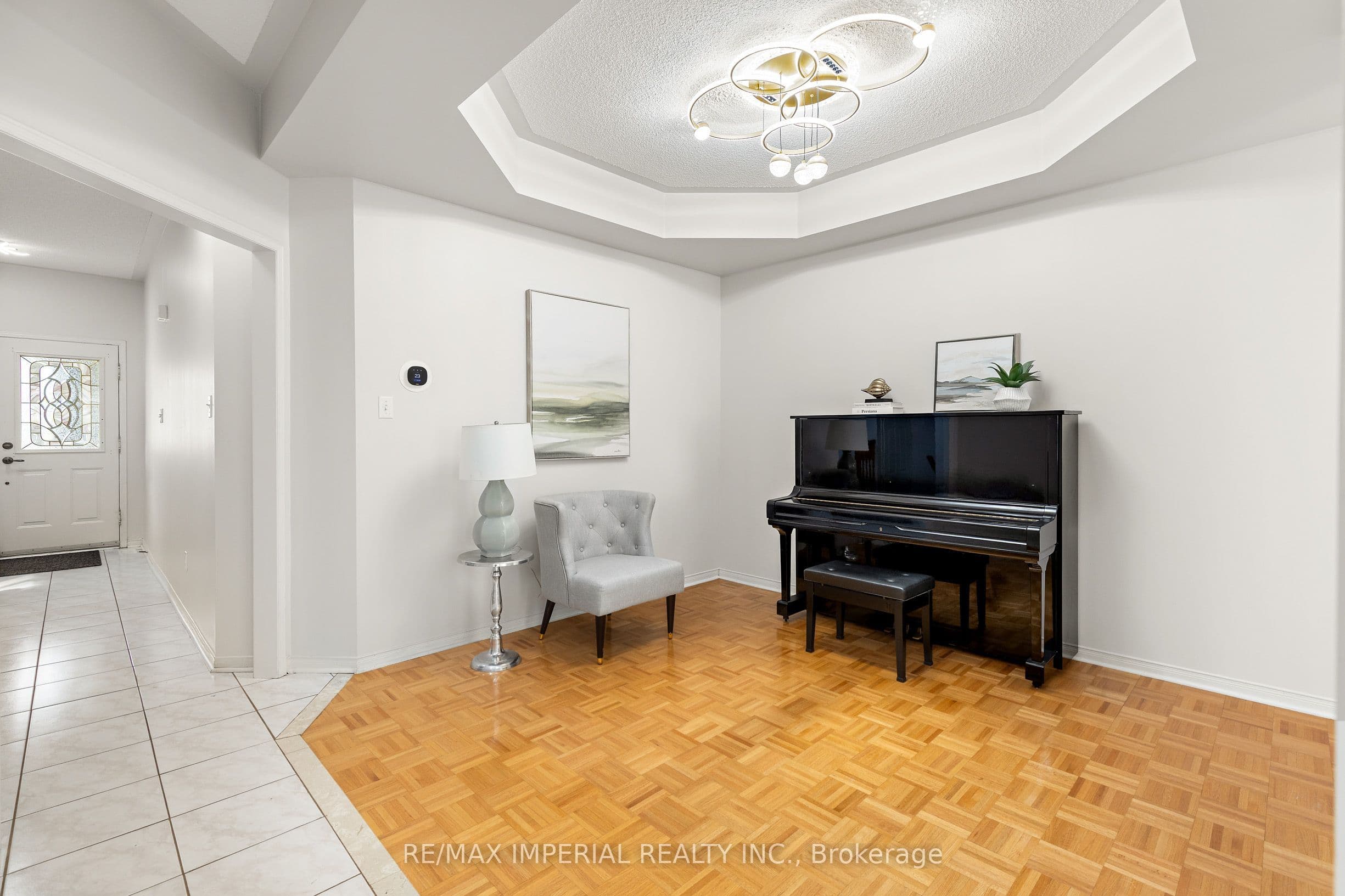 145 Blue Willow Drive, Vaughan, ON L4L 9E9