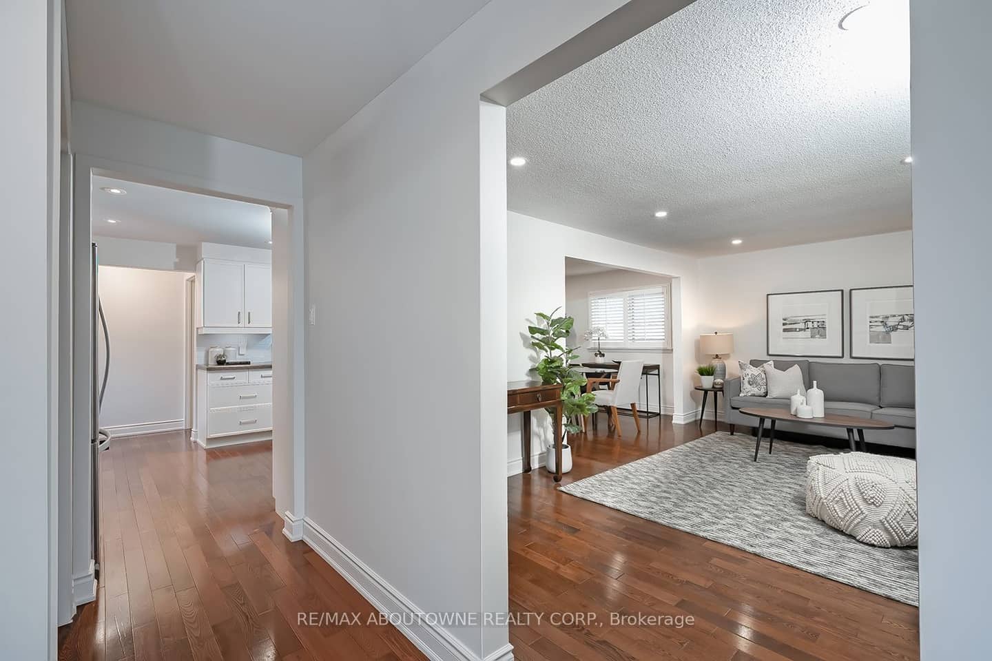 173 Arichat Road, Oakville, ON L6J 5N5