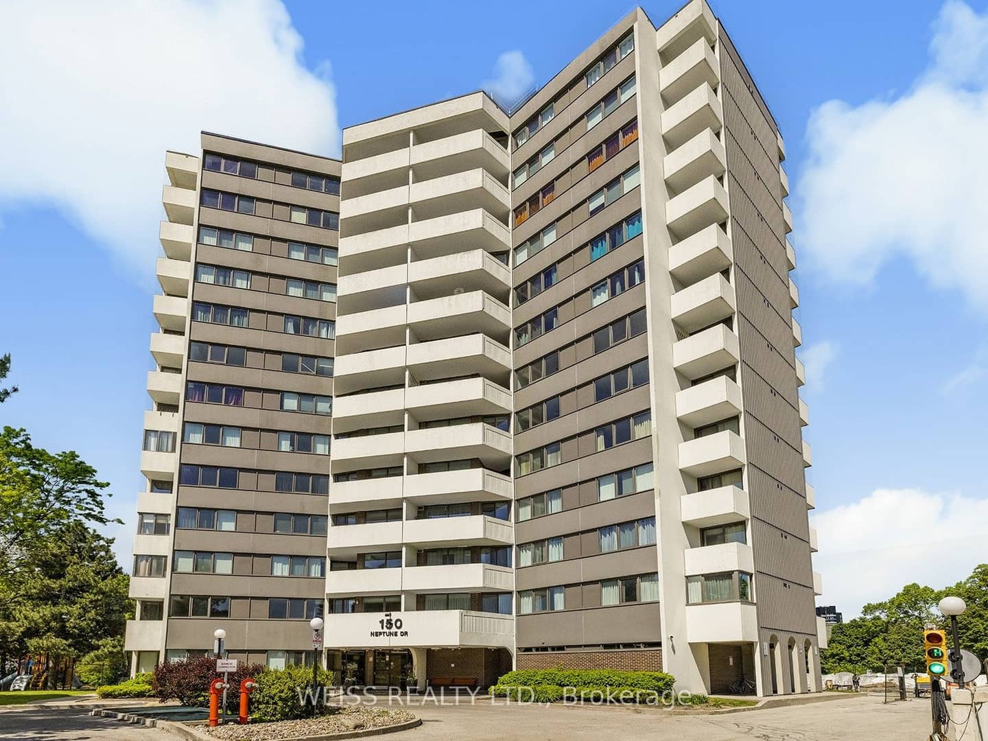 150 Neptune Drive 202, Toronto, ON M6A 2Y9