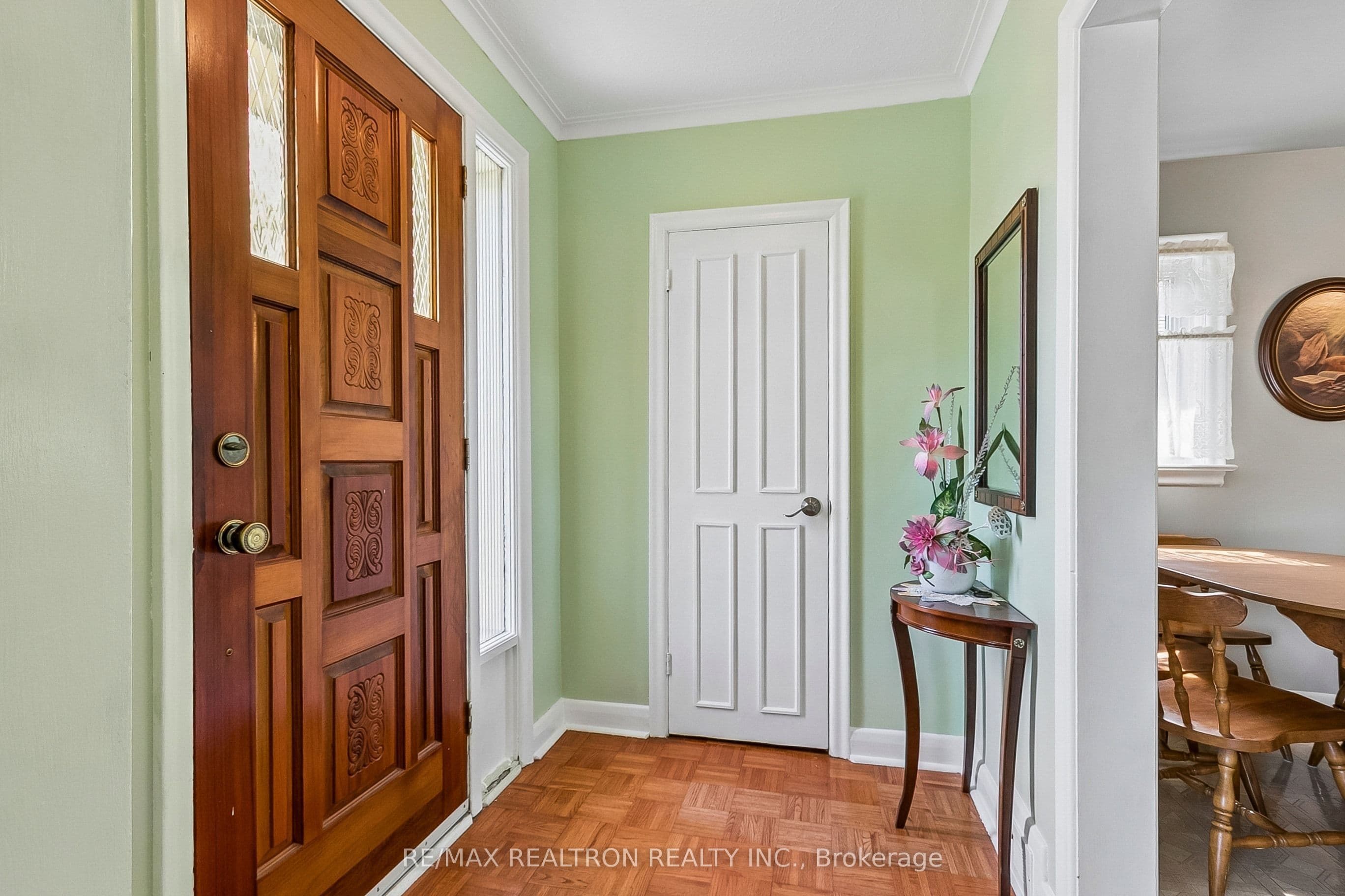 96 Commonhealth Avenue, Toronto, ON M1K 4K3