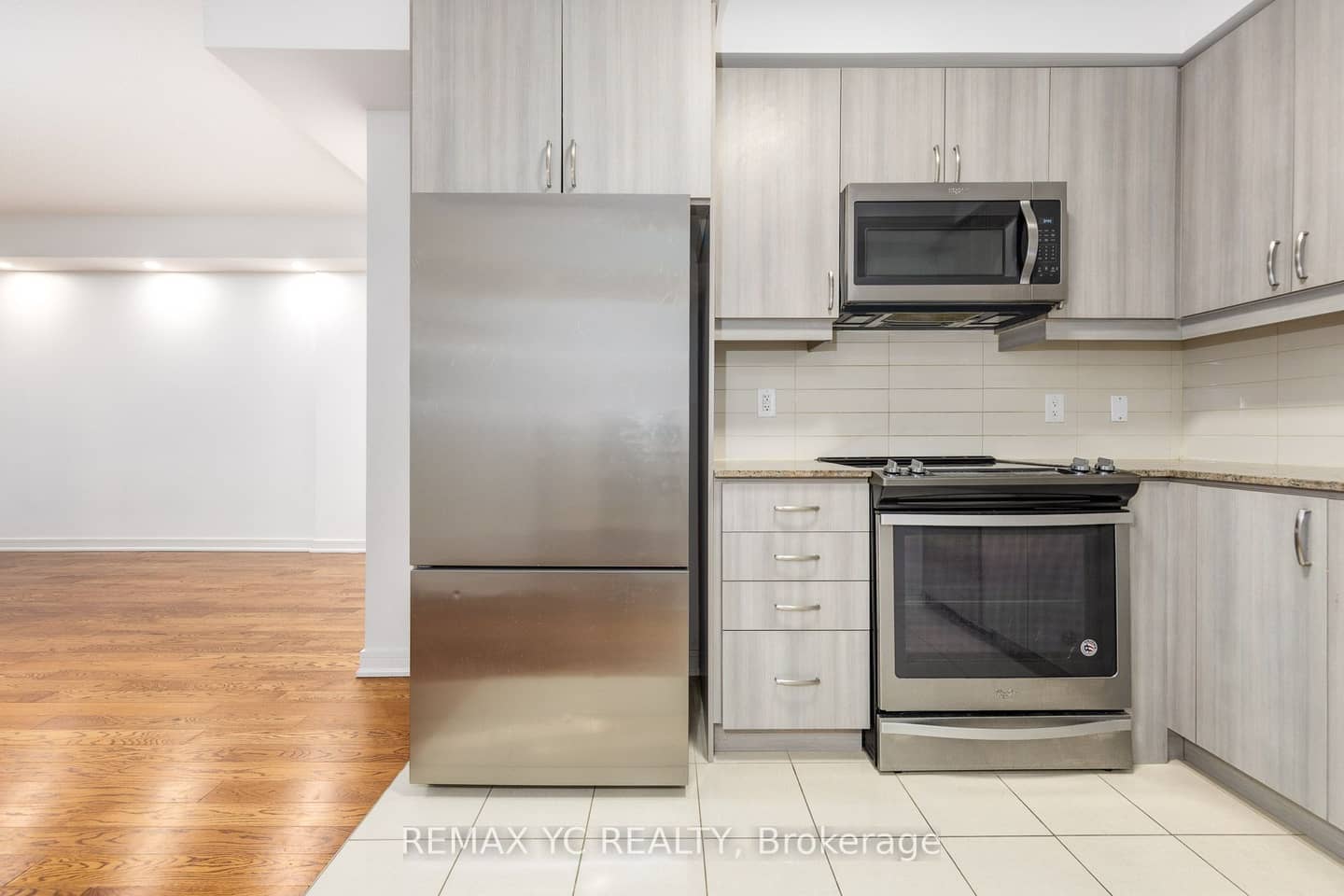 9191 Yonge Street 201, Richmond Hill, ON L4C 1E2