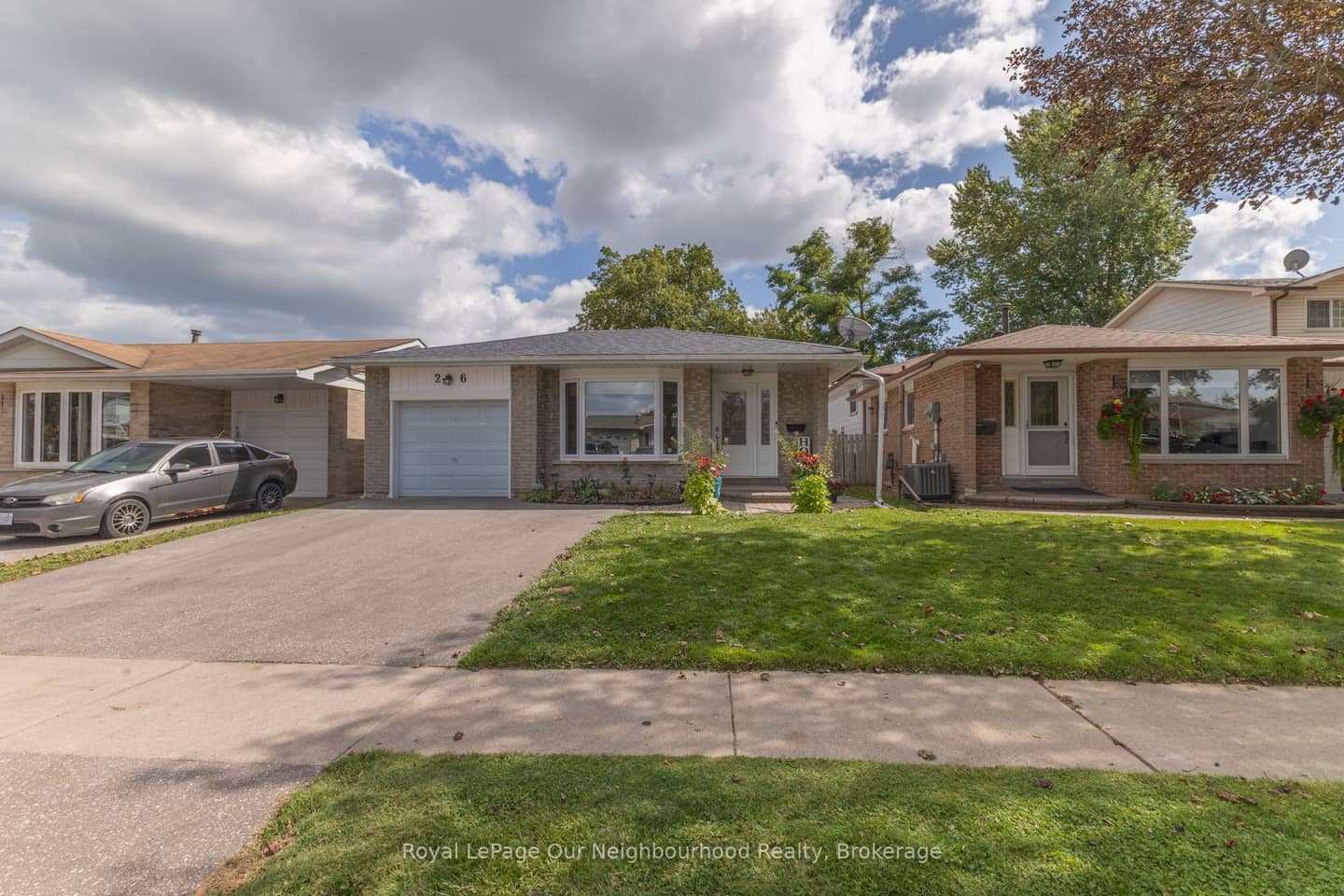 26 Ashdale Crescent, Clarington, ON L1C 3M9