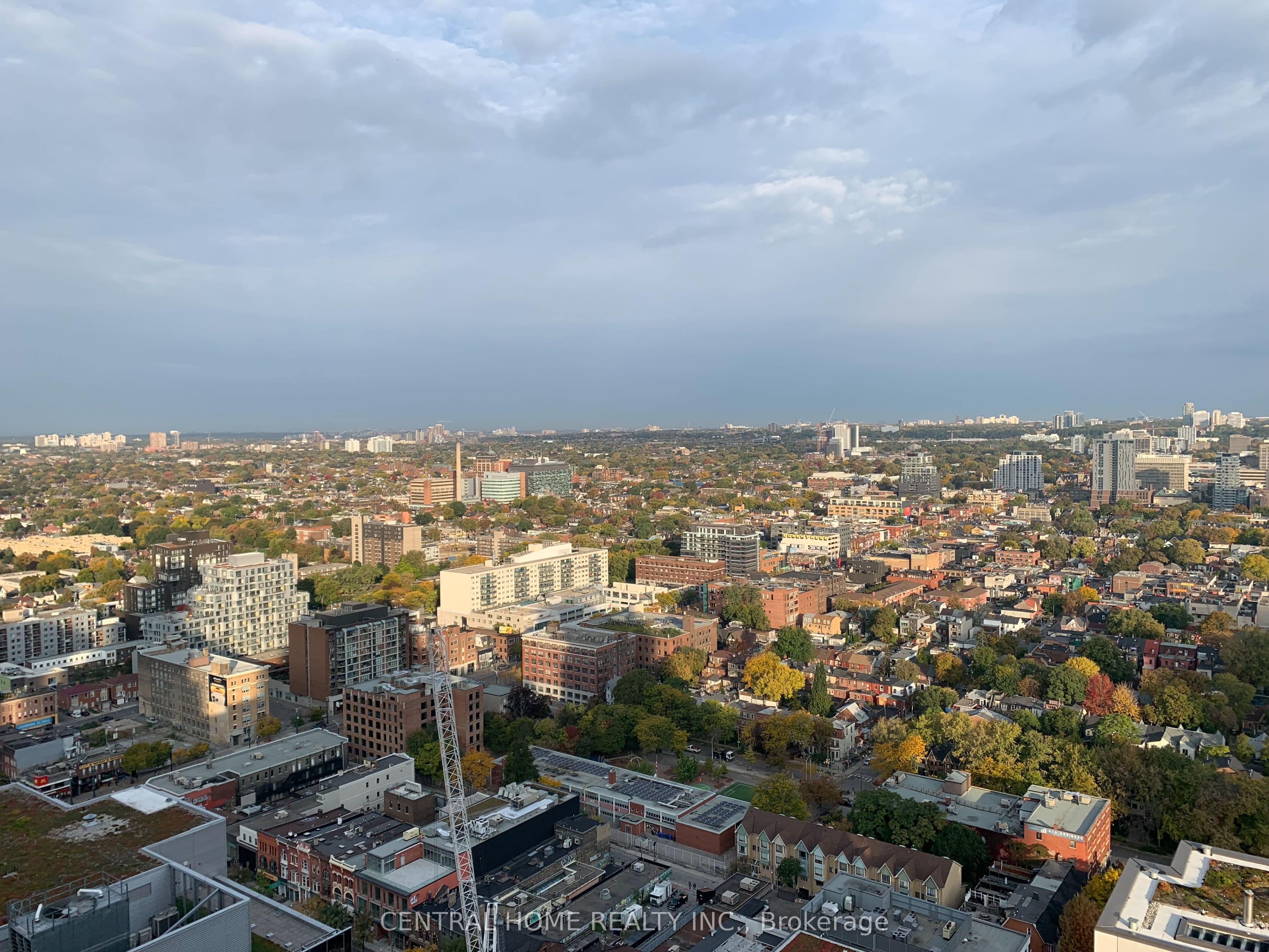 125 Peter Street, Toronto, ON M5V 0M2