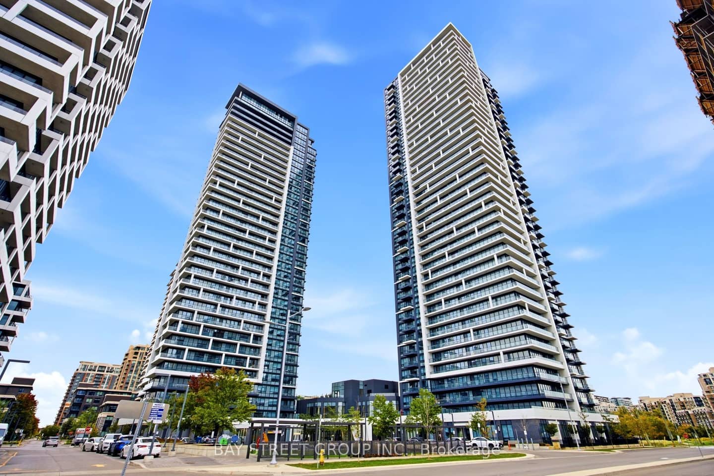 18 Water Walk Drive 706, Markham, ON L3R 6L5