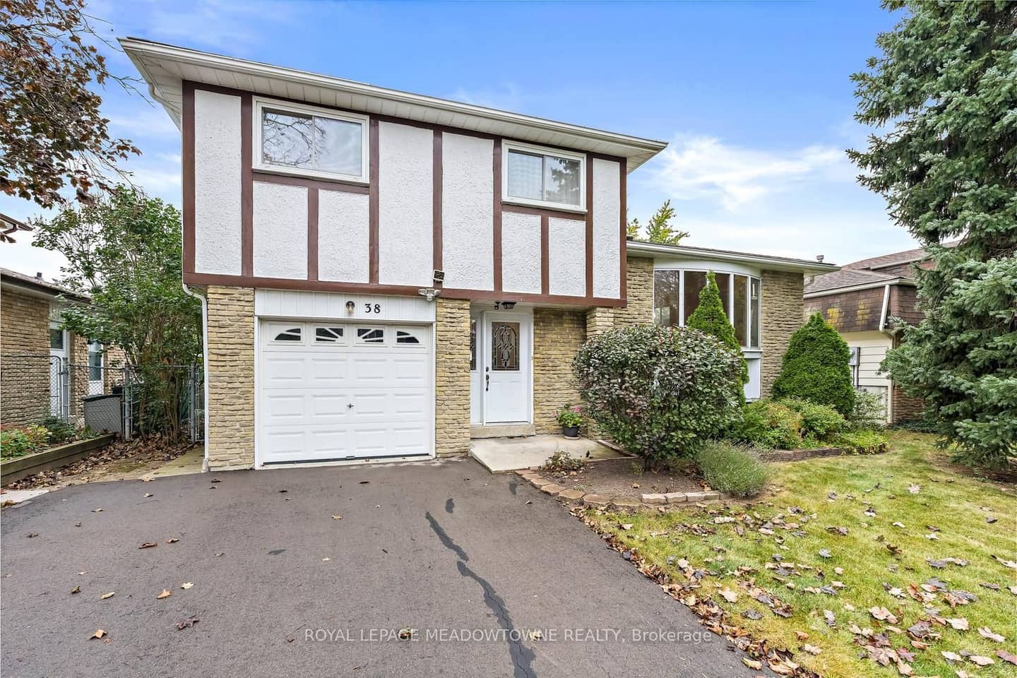 38 Jasper Crescent, Brampton, ON L6S 2G2
