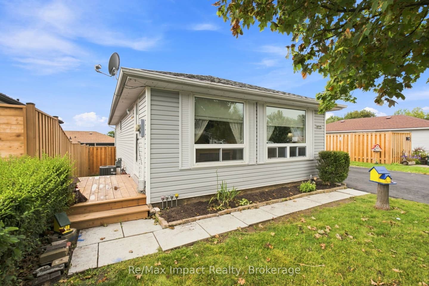 822 Southdown Street, Oshawa, ON L1H 7X3