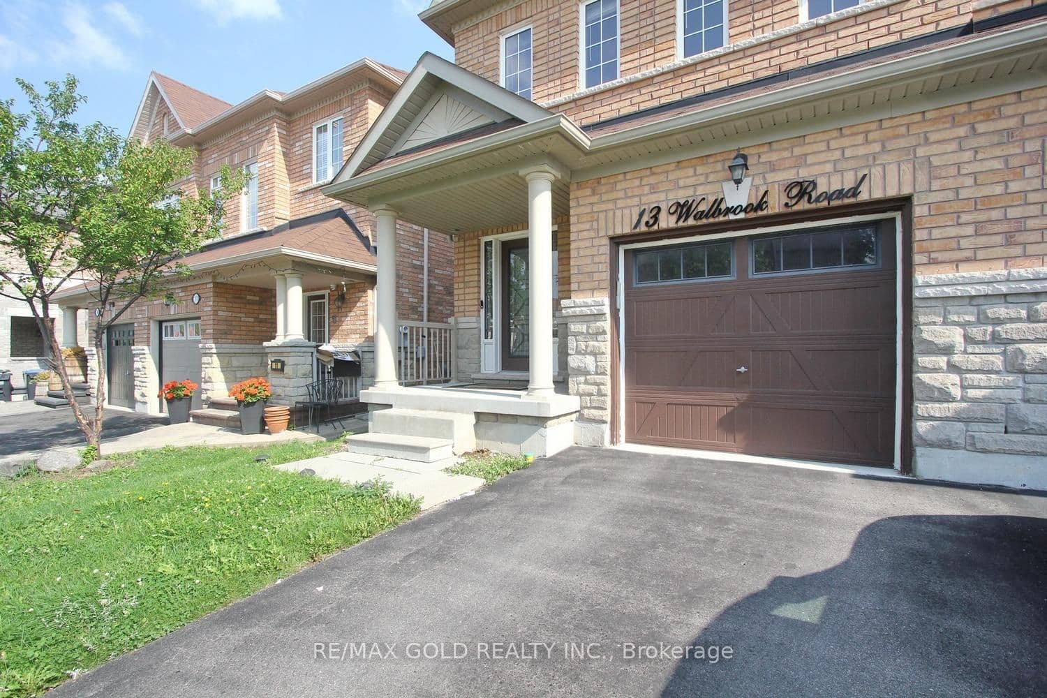 13 Walbrook Road, Brampton, ON L6X 3E3