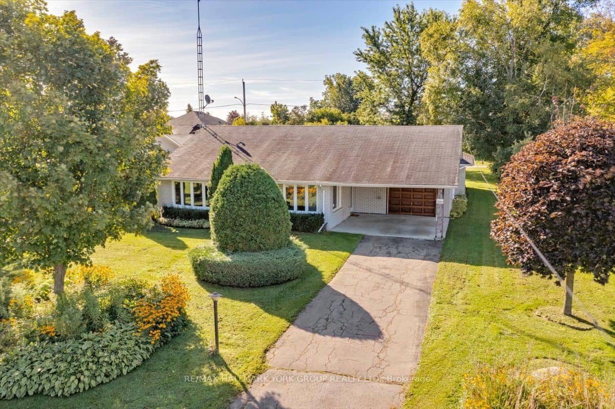 209 South Channel Drive, Georgina, ON L4P 2N4
