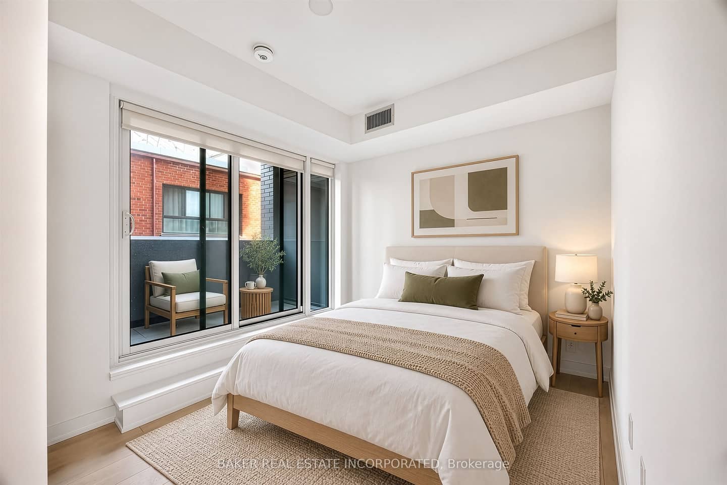 127 Broadway Avenue 311, Toronto, ON M4P 1V3