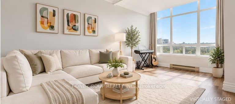 22 Clarissa Drive Ph6, Richmond Hill, ON L4C 9R6