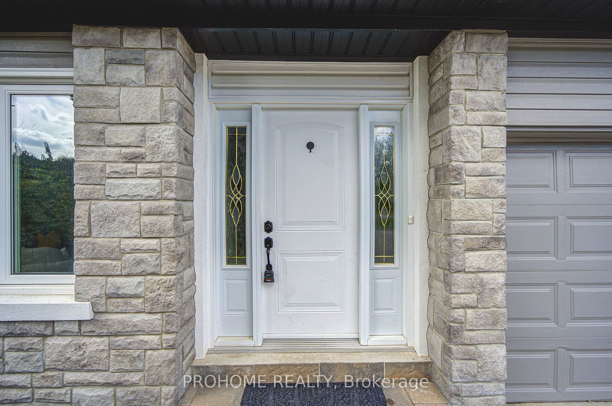 36 Summerfeldt Crescent, Markham, ON L3R 2B2