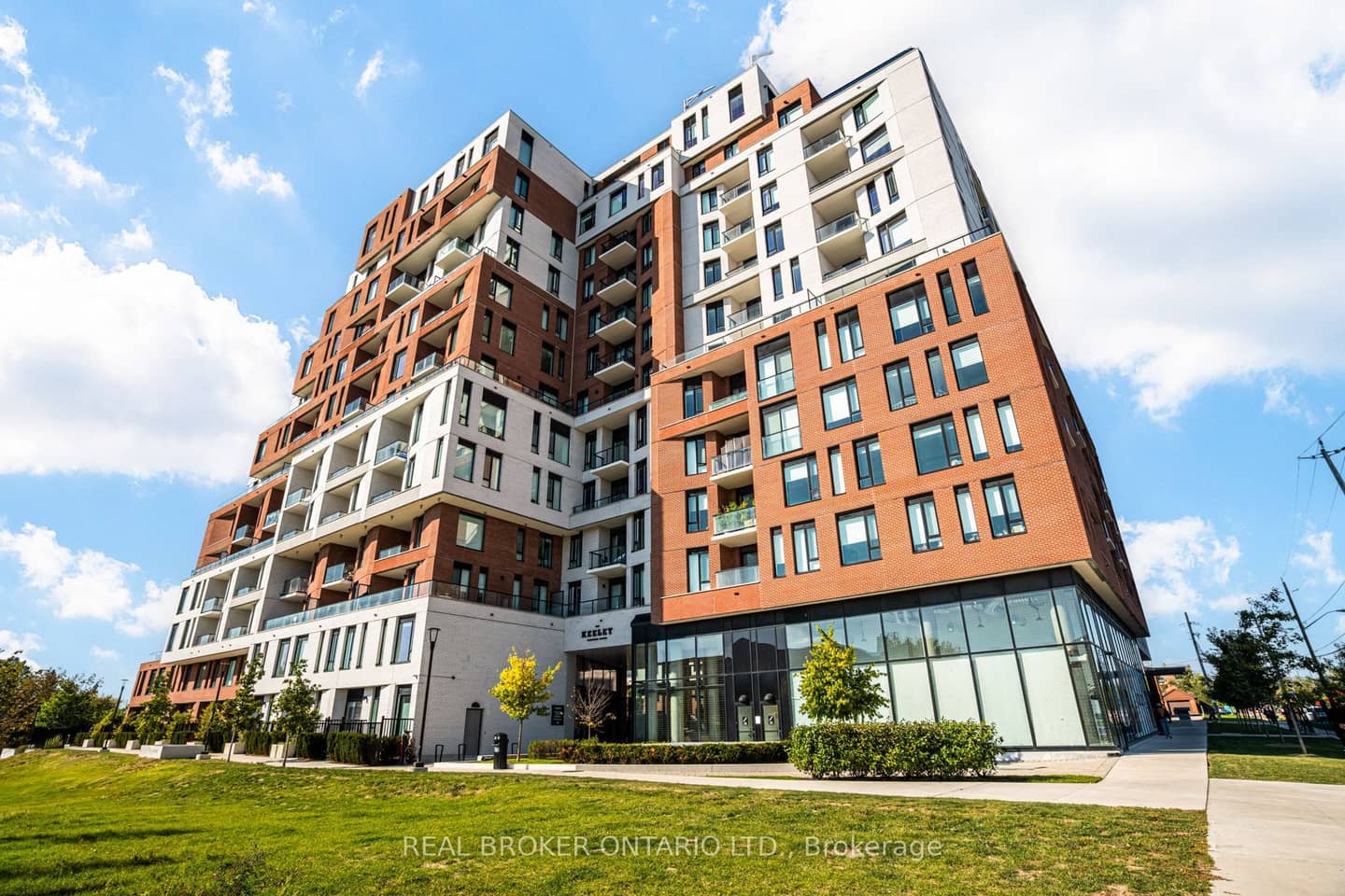 11 Maryport Avenue 208, Toronto, ON M3M 0E2