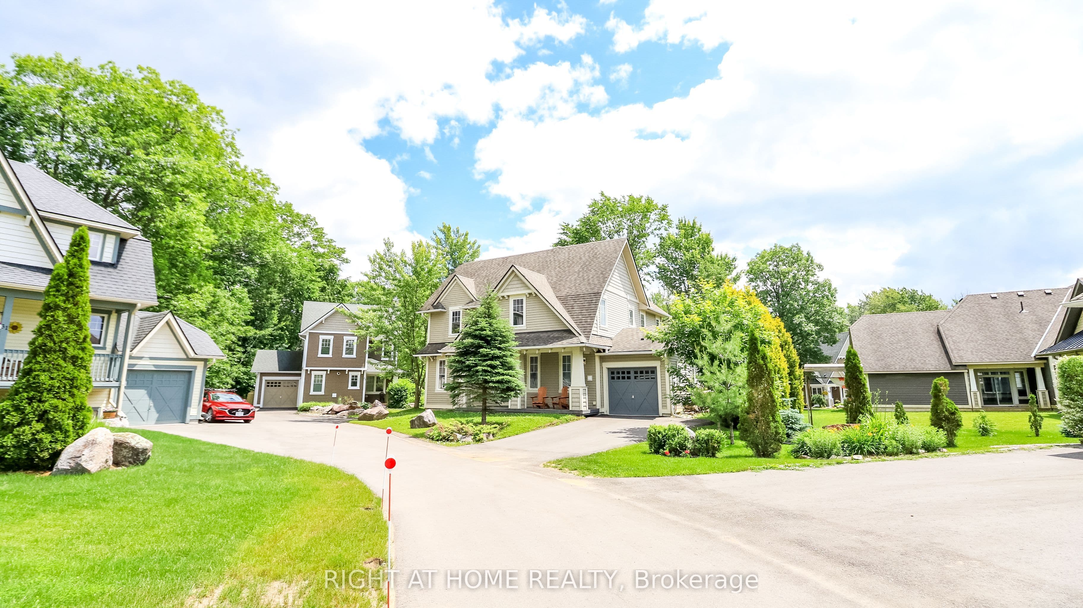 33 Marina Village Drive, Georgian Bay, ON L0K 1S0