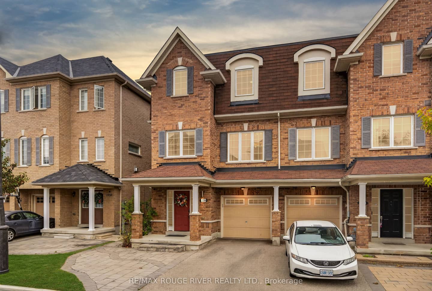 1594 Brandy Court, Pickering, ON L1X 0C8