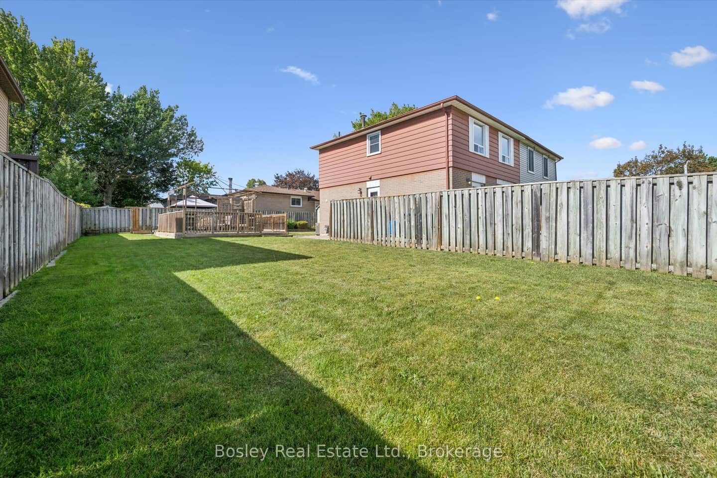 103 Folkstone Crescent, Brampton, ON L6T 3M4