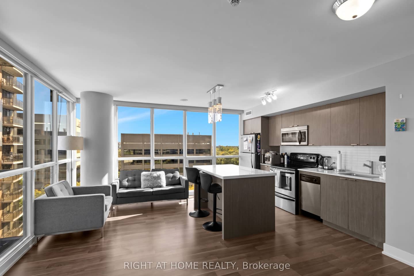 23 Sheppard Avenue E 904, Toronto, ON M2N 0C8