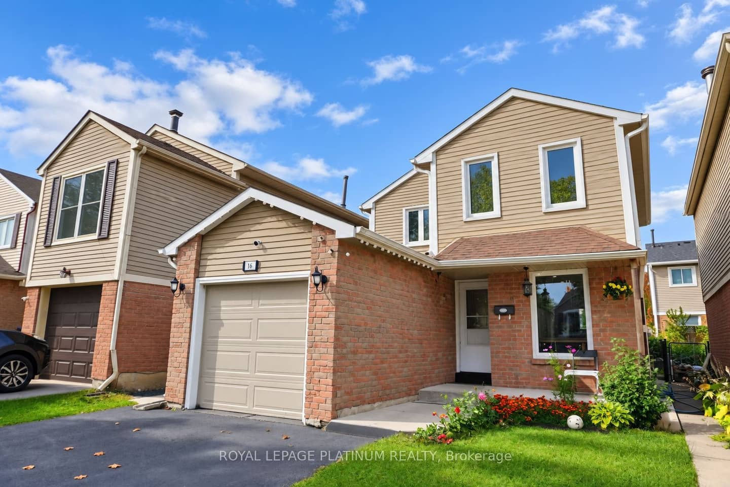 16 Joshua Court, Brampton, ON L6S 3W4