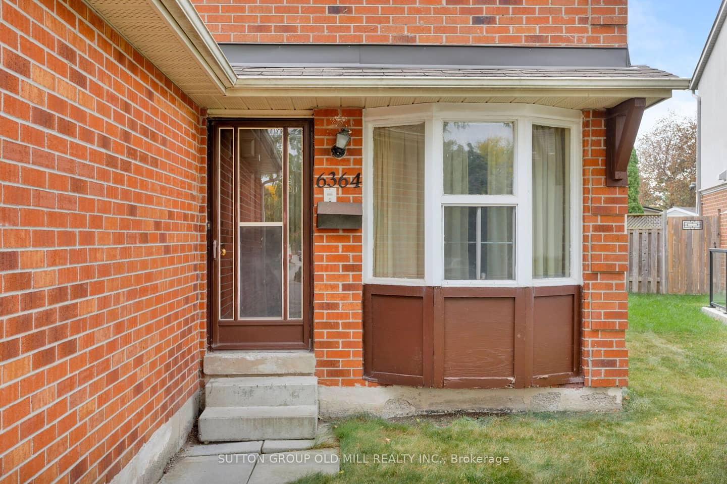 6364 Plowmans Heath, Mississauga, ON L5N 3W1