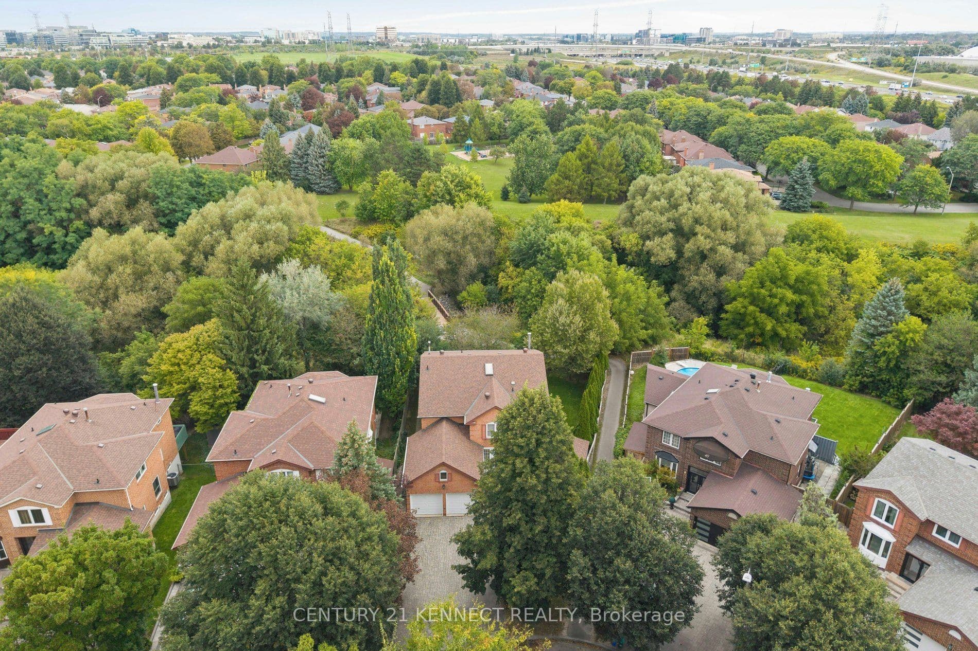 38 Rosemount Avenue, Markham, ON L3T 6S7