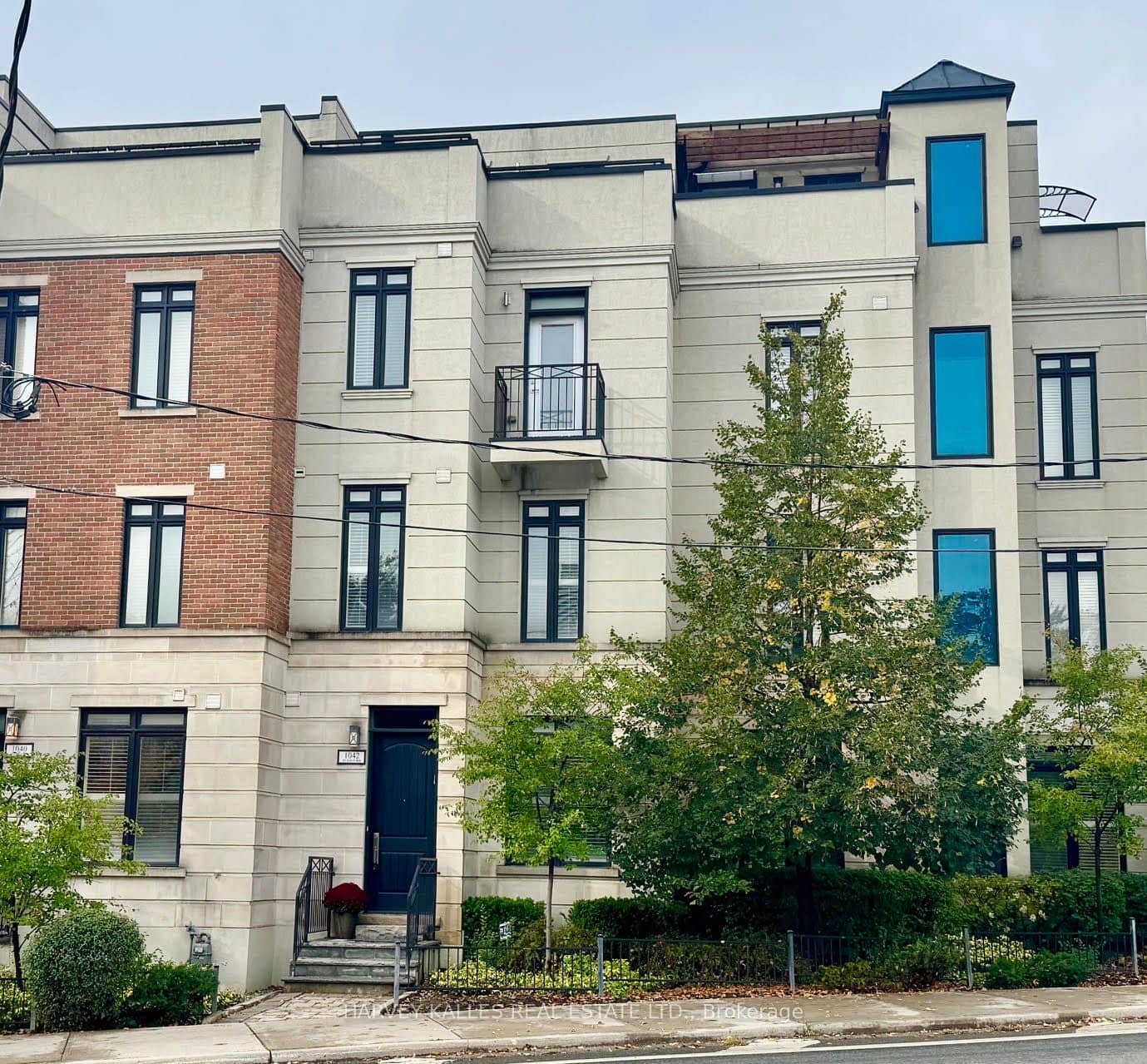1042 Avenue Road, Toronto, ON M5N 2C4
